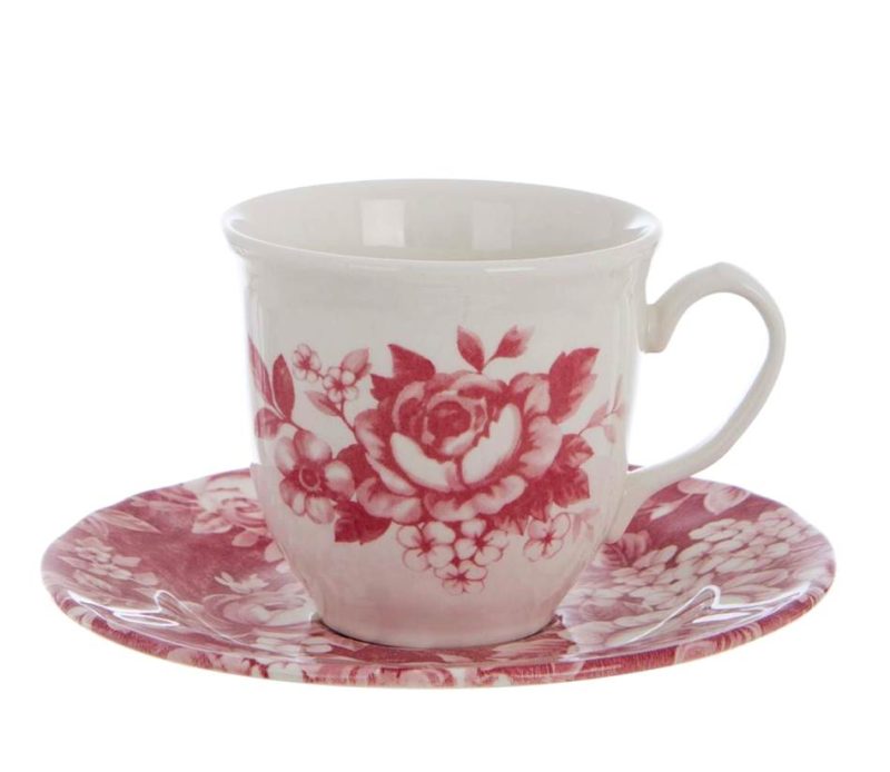 La taza de té con plato "Splendor Borgogna" de Blanc Maricló es de porcelana y tiene una capacidad de 240 ml. Mide 15 cm. x 15 cm. x 9 cm. Es una taza muy elegante ideal para regalar en el Día de la Madre. Si quieres sorprender a alguien especial, en INHALA podemos preparar un pack con una selección de cafés, tés, infusiones, chocolates, bombones o alguna galleta deliciosa. Lo envolveremos bien bonito y lo enviaremos dónde tú nos digas. Contacta con nosotras por telf. al 938794805 o escríbenos a info@inhala.net