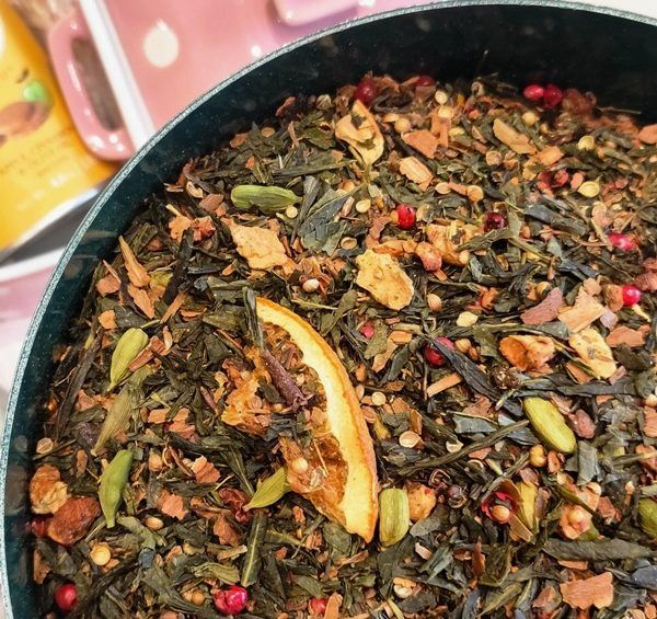 Te verd Chai "Galeta d' espècies" amb canyella, vainilla, taronja, cardamom a INHALA Cafés y Tés, Portalet, 9, Granollers, Barcelona. Té verde Chai "Galleta de Especias".