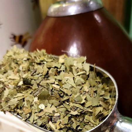 La Yerba MATE Bio ha arribat a INHALA i el venem "a granel" tot i que si fas la compra per aquí, el servim en un paquet de 200 grams.

Origen: Brasil.

Necessites el mate (carabassa) i la bombilla per preparar-lo? Doncs també els tenim!

Vols conèixer altres tes i infusions de la nostra selecció? Clica aquí i gaudeix!

Som INHALA Cafès i Tes i ens trobaràs al carrer Portalet, 9 de Granollers, Barcelona.

La nostra botiga Online sempre està oberta 