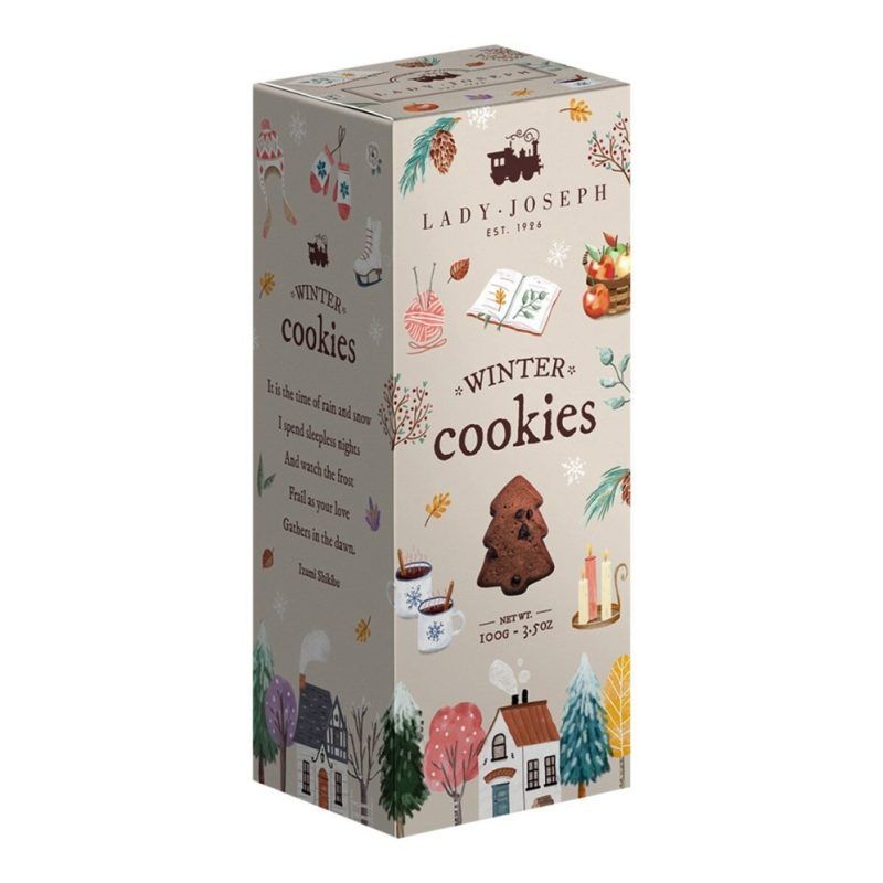 Les galetes Winter Cookies de Lady Joseph estan elaborades a La Rioja de manera artesanal amb cacao i xocolata i són 100% veganes.

Tenen forma d' avet i es presenten en una bonica capsa de cartró amb un acurat disseny.

Serà bonic compartir una galeta d' aquestes i un cafè, te o infusió en una freda tarda d' hivern.

A INHALA Cafès i Tes t'oferim una delciosa selecció de galetes i xocolates per acompanyar els teus moments de cafès i tes.

Estem a Portalet, 9 de Granollers, Barcelona.